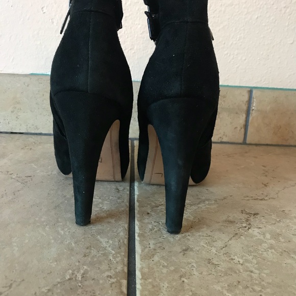 Sam Edelman ‘Kit’ Black Suede Ankle Bootie - Picture 5 of 8
